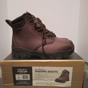 NEW FIELD & STEAM WADING BOOTS SIZE 8